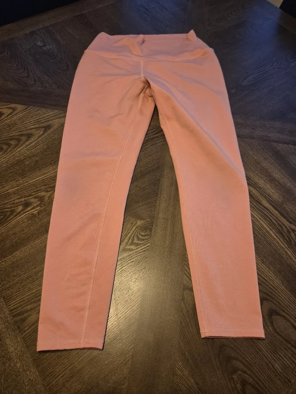 Alo Yoga High Waist Airbrush 7/8 Length Legging in Strawberry Lemonade sz MEDIUM